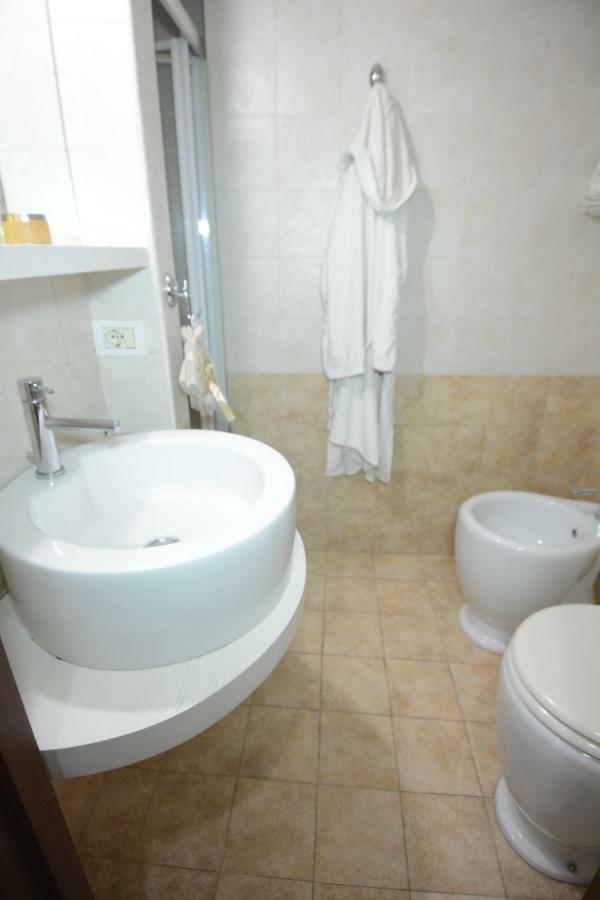 B&B Domus Gaia Λέτσε Εξωτερικό φωτογραφία